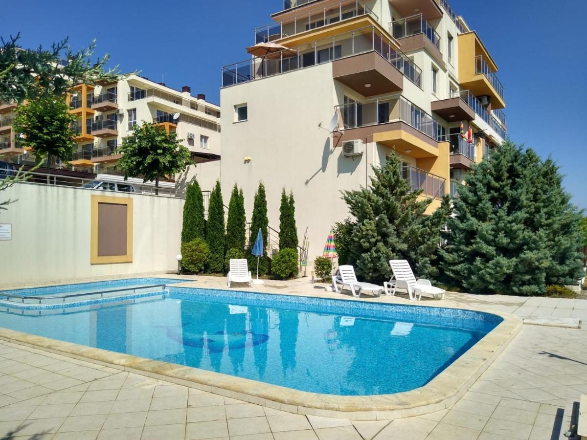 Byala-Apartment-Valmira Бяла Экстерьер фото